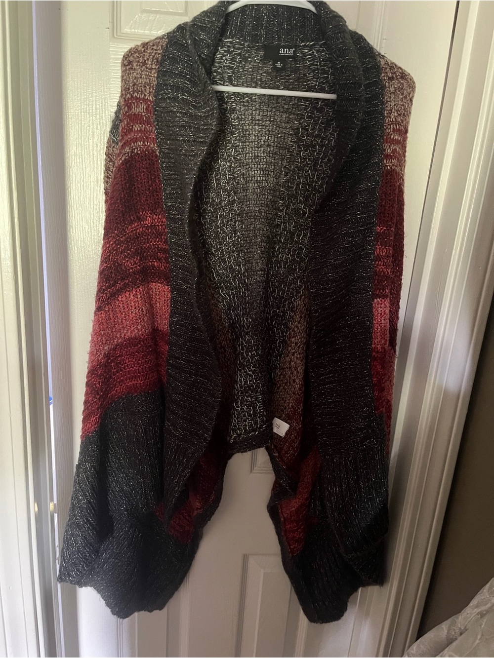 a.n.a Marled Open-Front Cardigan in Black and Burgundy